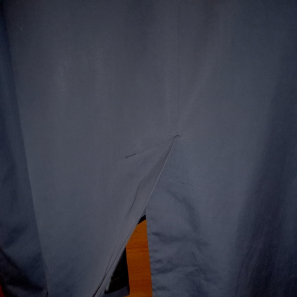 Men's Sophisticated Black Trench Coat with Classic Design - Picture 8 of 9